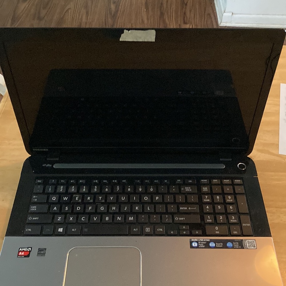 Toshiba AMD a4 Laptop